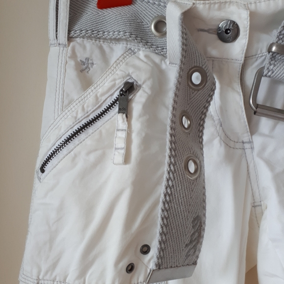 Esprit Summer White Capris - Picture 8 of 9